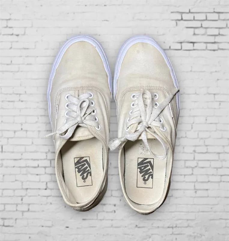 1. Vans authentic 40,5 — 60 лари — Тбилиси — 60 ₾