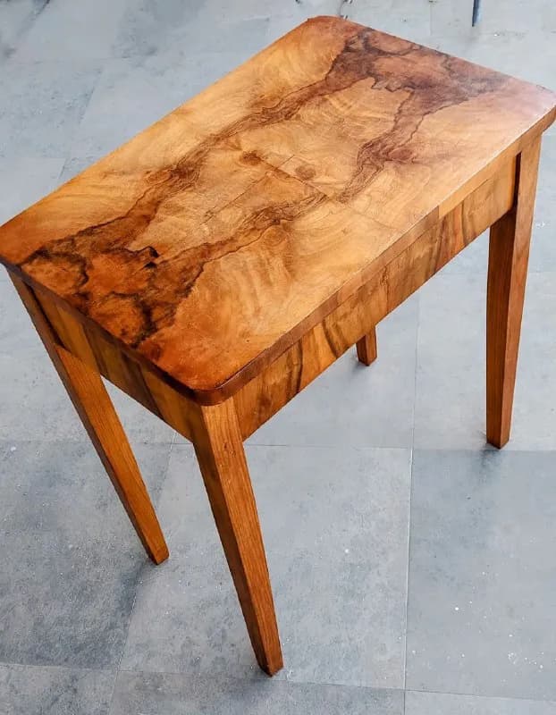 Антикварный столик, орех — Тбилиси — 500 ₾