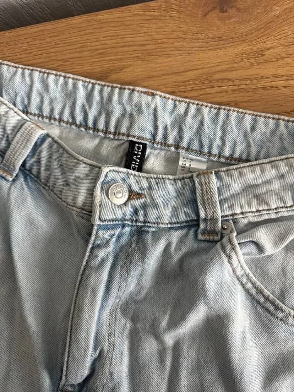 H&M, размер европейский 40 — Батуми — 10 ₾
