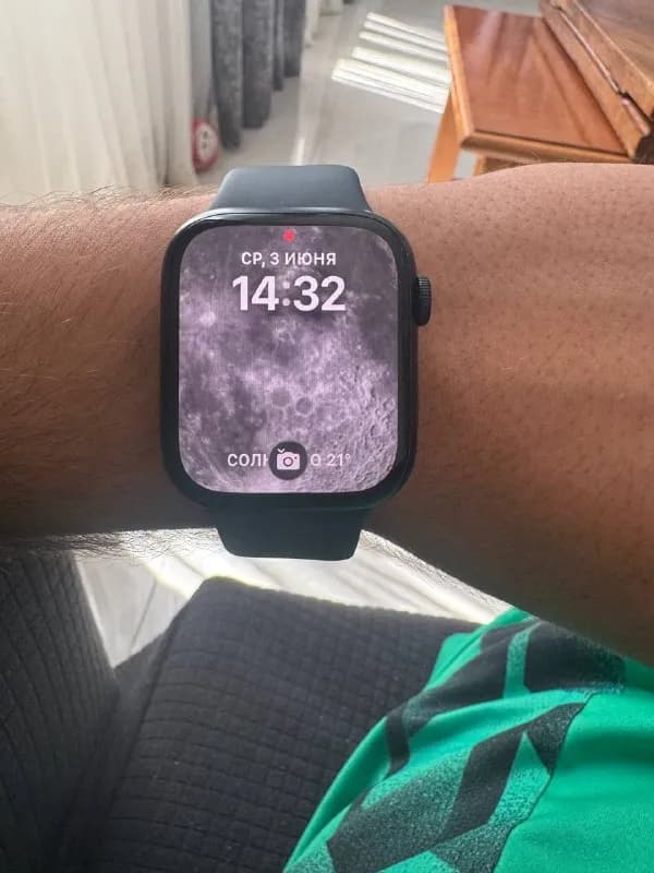 Apple Watch в идеальном состоянии. Состояние аккумулятора — 97%. — Батуми — 550 ₾