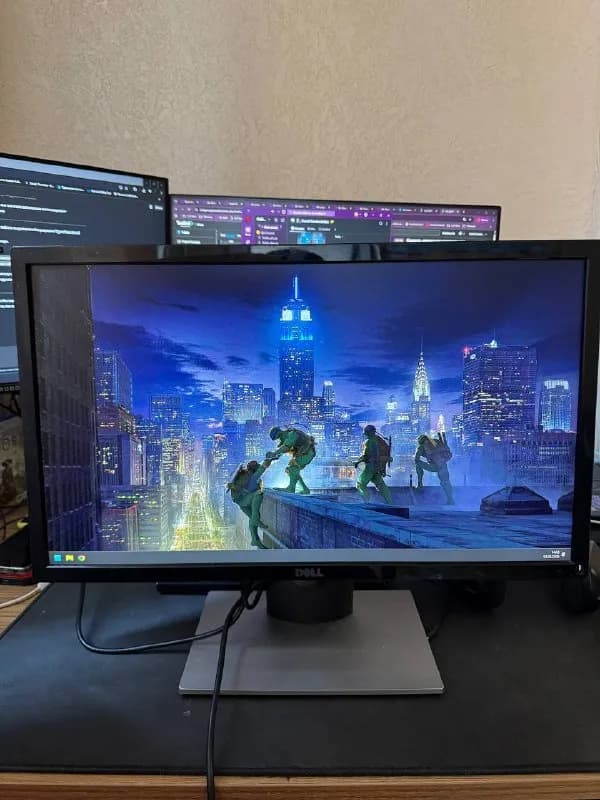 Dell 24’ — Батуми — 200 ₾