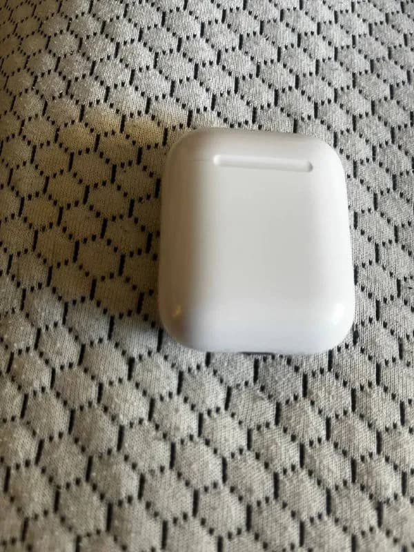 AirPods 1, 2 оригинал, 25ლ — Батуми