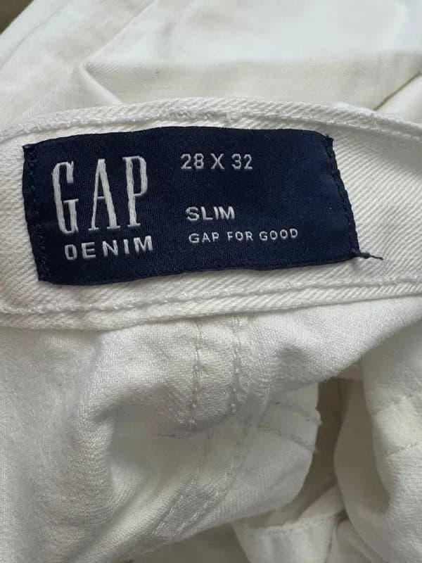 1. GAP оригинал мужские, состояние отличное — Батуми — 40 ₾