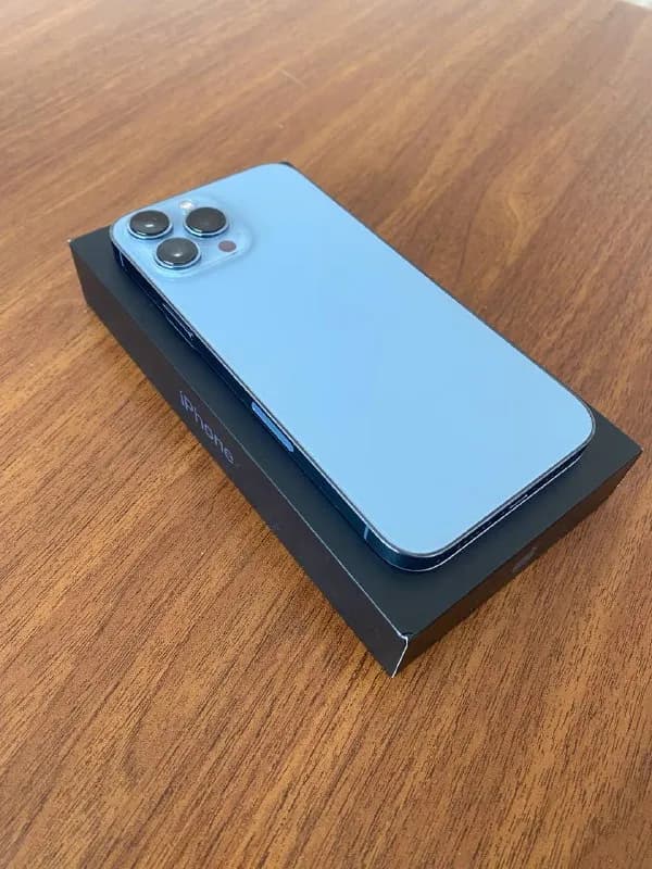 iPhone 13 Pro Max 512Gb голубой. Покупал новый в Ереване в августе 2022, американец. Состояние близк — Тбилиси — 3 000 ₾