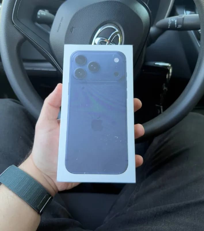 iPhone 17 Pro Max 256 ГБ silver and blue, США, eSIM. Американская eSIM. Запечатан. Тот, кто купит ко — Тбилиси — 4 000 ₾