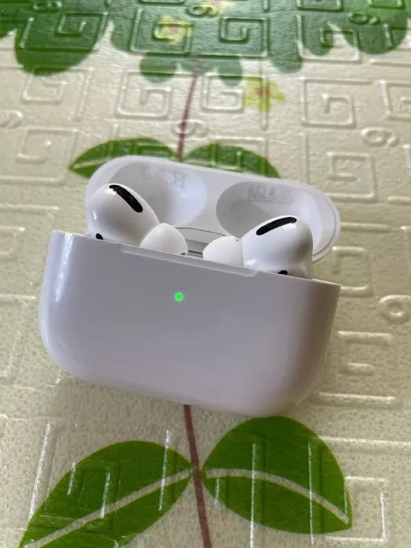 Apple Airpods Pro. 320 лари. — Тбилиси — 320 ₾