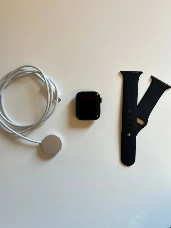 Apple Watch SE 2 gen 40 mm — Тбилиси — 550 ₾