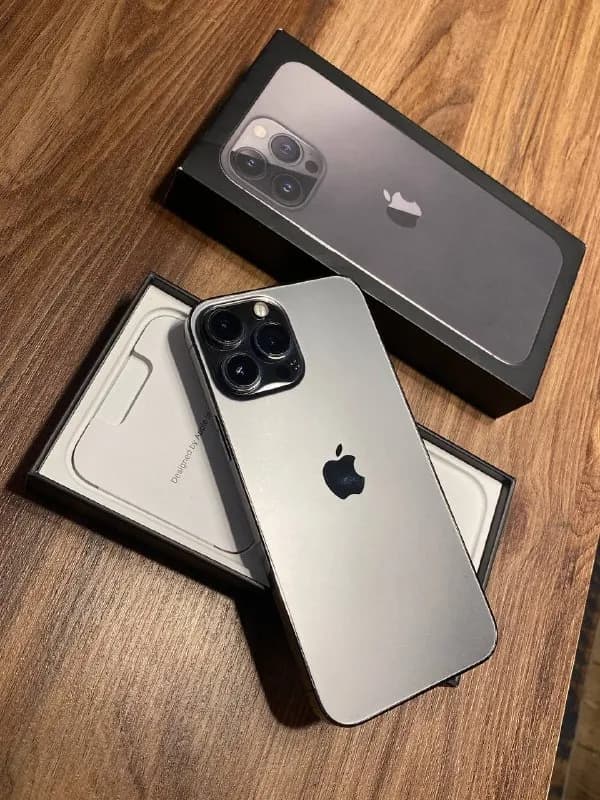 iPhone 13 pro max, память 128Gb, в цвете Graphite комплект с коробкой, не ремонтировался не вскрыва — Тбилиси — 2 700 ₾