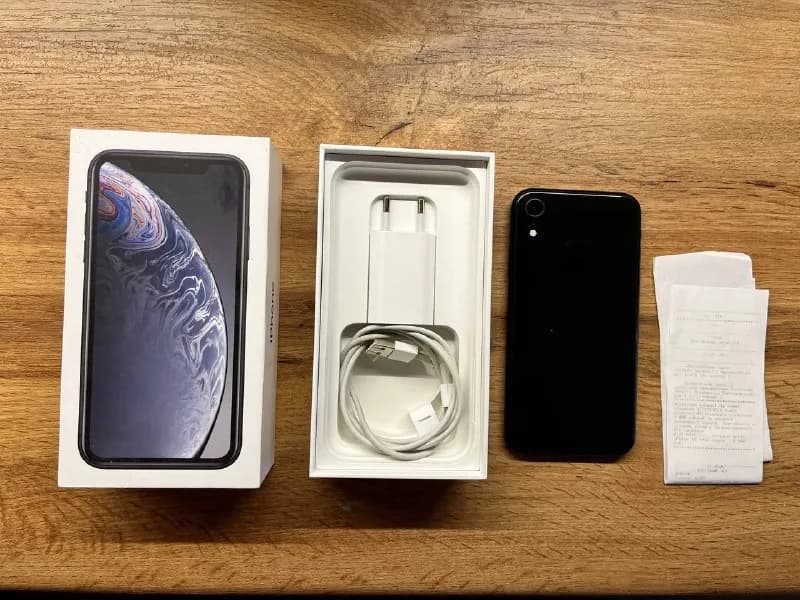 iPhone XR, 80% емкости батареи, в отличном состоянии, всегда носился в стекле и чехле, куплен в оф — Тбилиси — 570 ₾