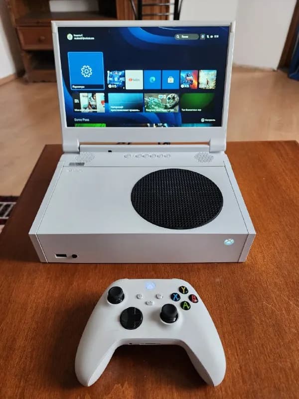 Xbox Series S 512GB + 12.5» 1080p моник специально для приставки. Очень удобно в поездках =) 1000 ла — Тбилиси — 1 000 ₾