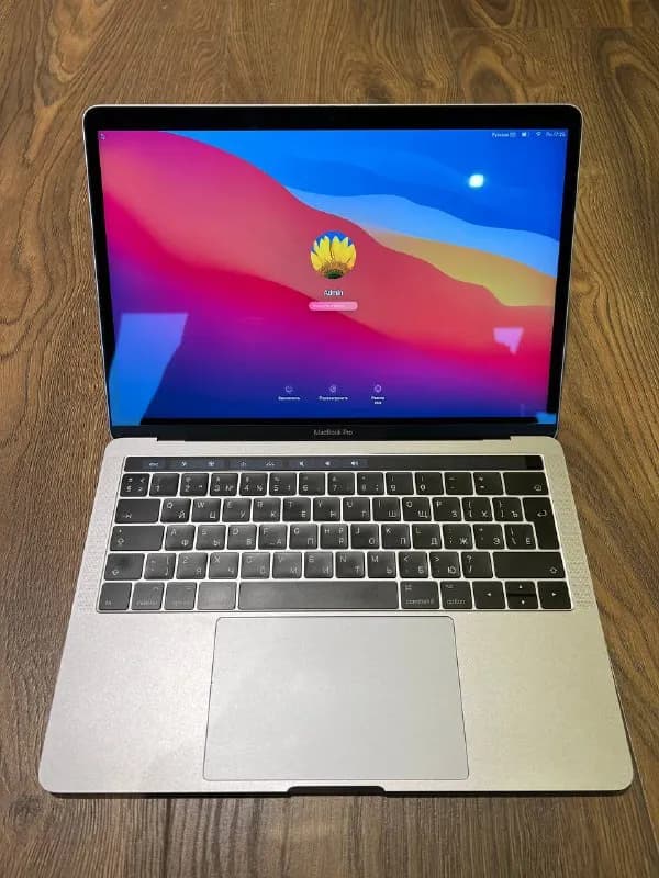 MacBook Pro 2017 (A1706) TouchBar — Тбилиси — 1 300 ₾