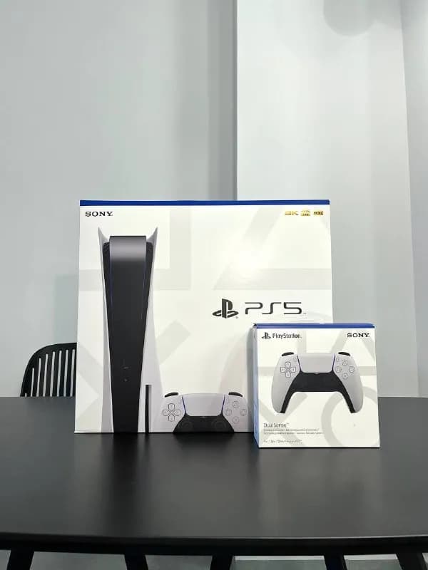 PlayStation 5 + второй геймпад DualSense — Тбилиси — 1 600 ₾