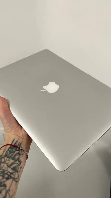 MacBook Air 2017 (13.3), 128 gb — Тбилиси — 1 000 ₾