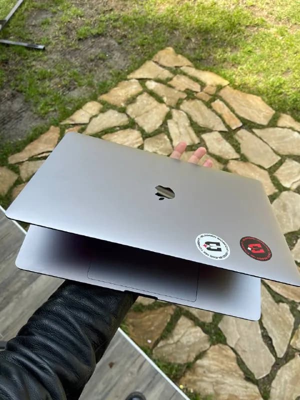 MacBook Pro 16 — Тбилиси — 1 500 $