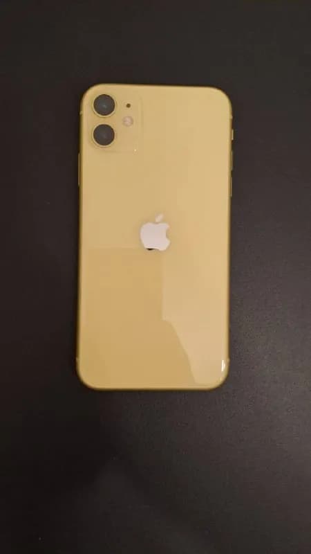 iPhone 11. 64 gb. 86% — Тбилиси