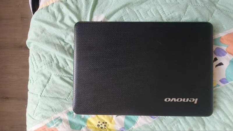 Lenovo G450 с установленной Windows10. Батарея рабочая. Зарядка оригинальная. — Тбилиси — 200 ₾