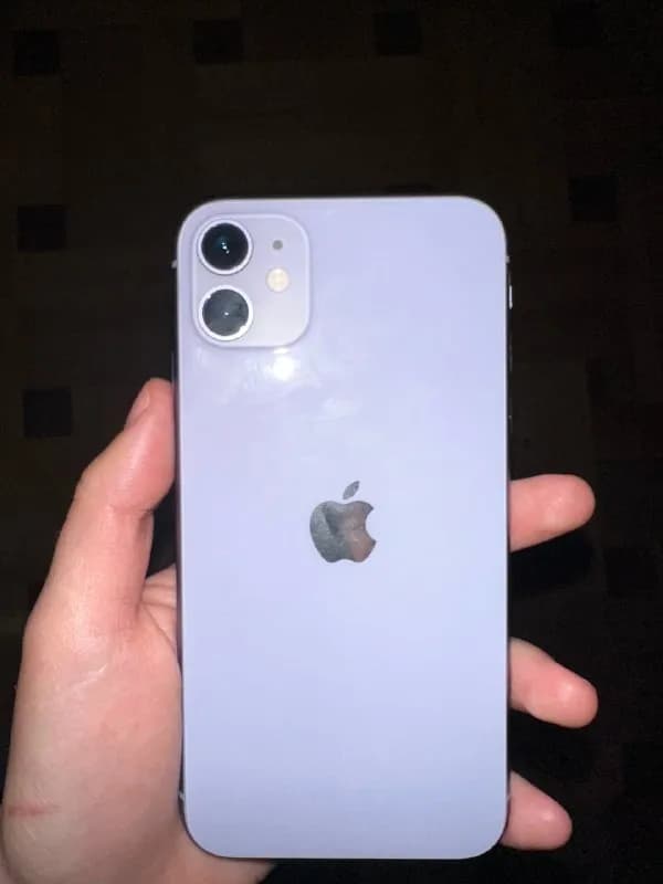IPHONE 11 — Тбилиси — 1 500 ₾