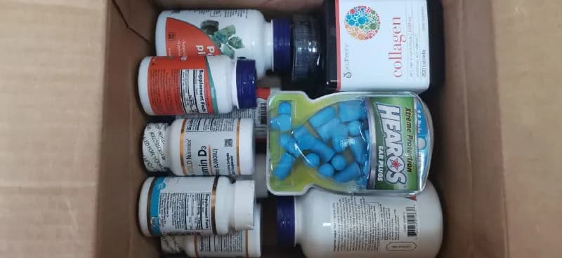iherb, большая часть минералы, ну и коллаген для кожи, в целом все что нужно чтобы поправить здоровь — Тбилиси