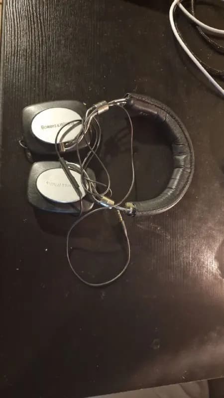 Bowers Wilkins P5 — Тбилиси — 160 ₾