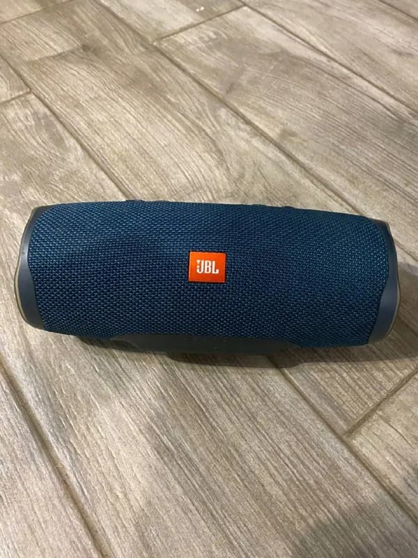 JBL Charge 4. Состояние отличное. — Тбилиси — 200 ₾