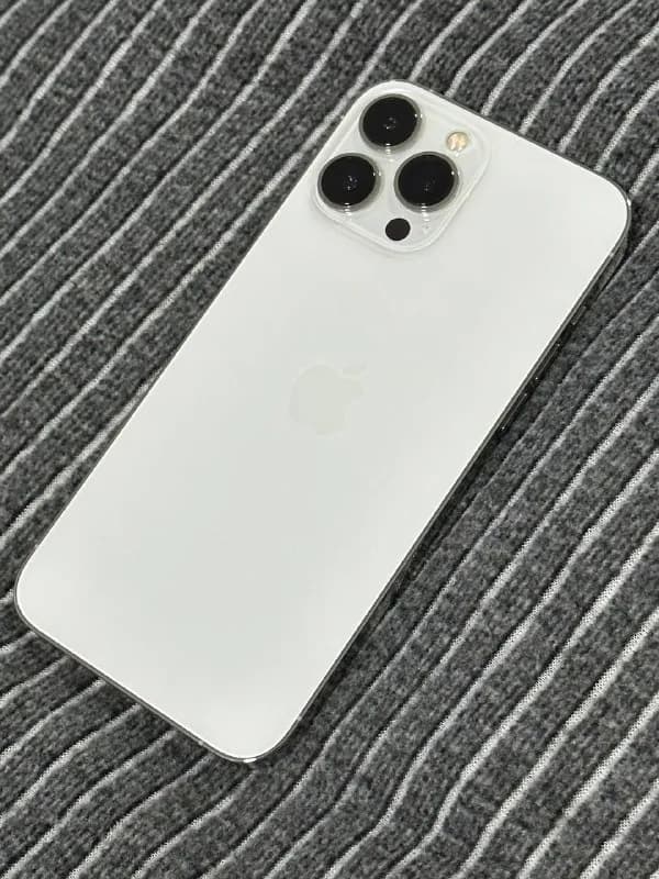 iPhone 13 Pro Max 256 GB — Тбилиси — 2 650 ₾