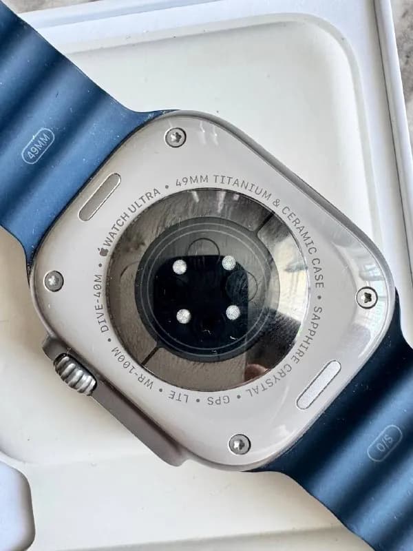 Apple Watch ультра 2, титановый корпус — Батуми