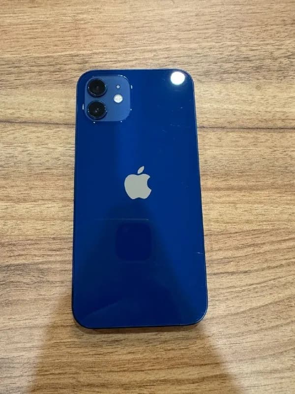 iPhone 11/64гб, SE/64 гб и 12/64 гб. — Батуми — 350 ₾