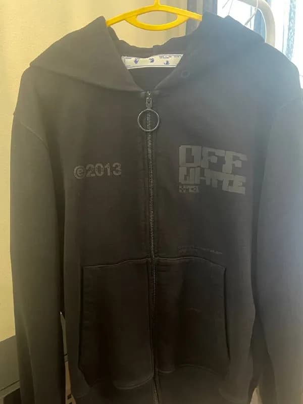 Off-WhiteWave zip-up hoodie Худи на замке оригинал в отличном состоянии, размер S. продажа СРОЧНО!!! — Тбилиси
