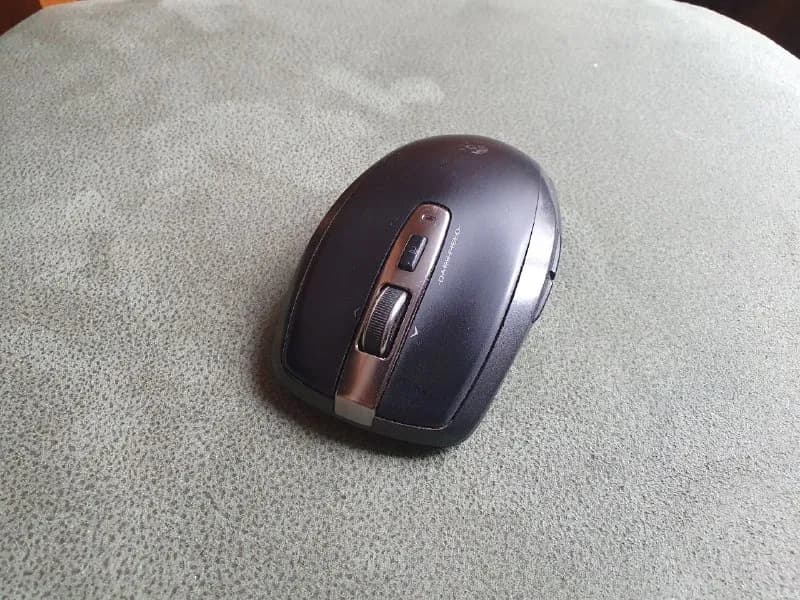 Logitech MX anywhere. Левая клавиша стала хуже срабатывать, заметно при перетаскивании файлов. По эт — Тбилиси — 50 ₾