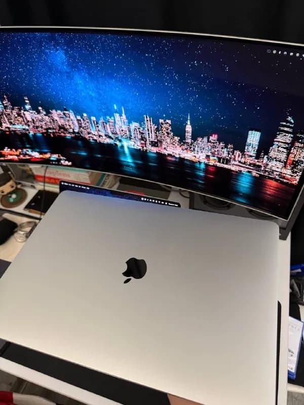MacBook Pro 15» · 16GB / 512GB — Батуми — 690 ₾