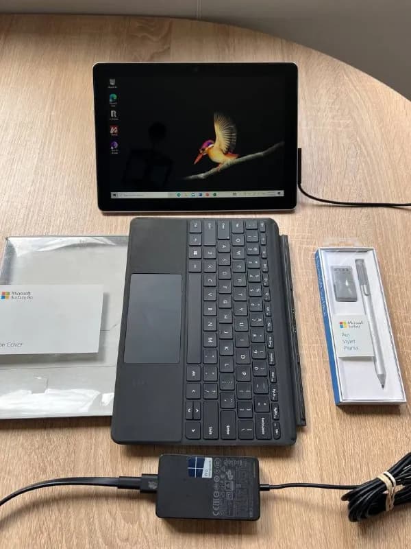 1-2: Планшет на Windows 10 Microsoft Surface Go 1 4/64 Pentium 4415Y — Тбилиси — 50 $