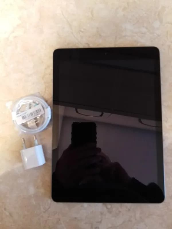 iPad Air2 64Gb. Отличное состояние. 420л. Пишите в лч — Тбилиси