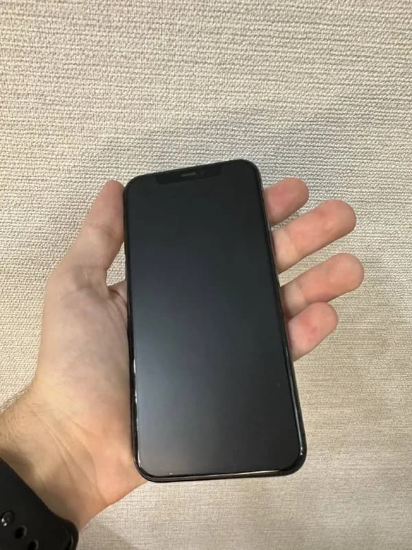 iPhone 11 Pro 256 gb. Состояние отличное, с первого дня экран и задняя крышка были под пленкой/стекл — Тбилиси — 1 200 ₾