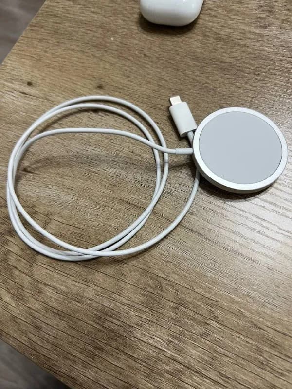 Apple MagSafe оригинальную — Тбилиси — 85 ₾