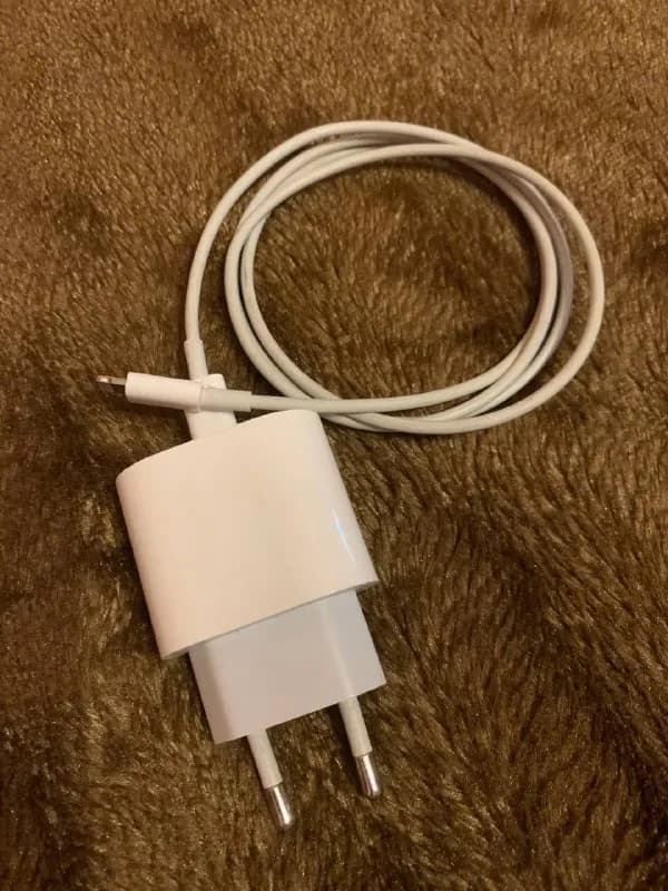 Apple. Блок+кабель fast charger 90 lari — Тбилиси — 90 ₾