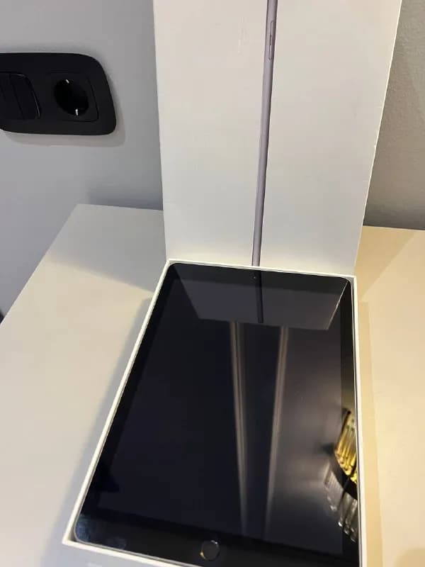 iPad 5 Generation 32 GB — Тбилиси