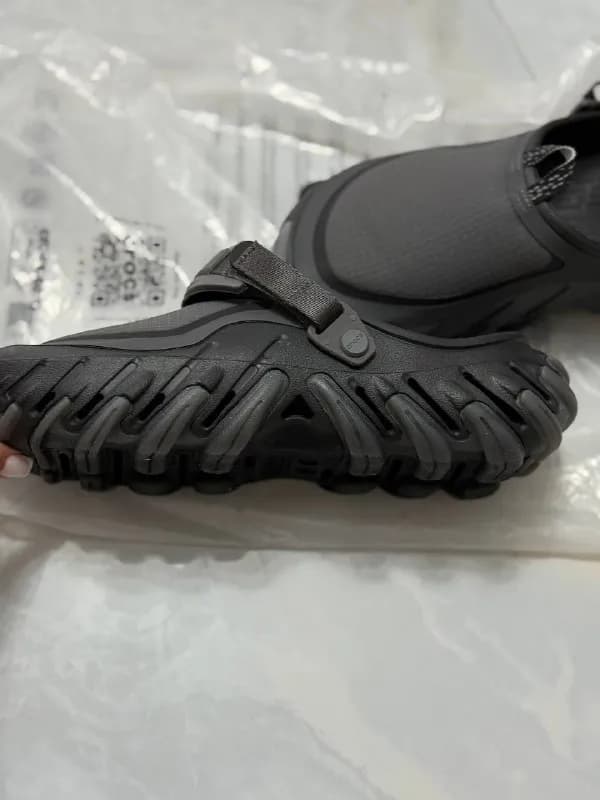 Оригинал Crocs новые — Батуми — 220 ₾