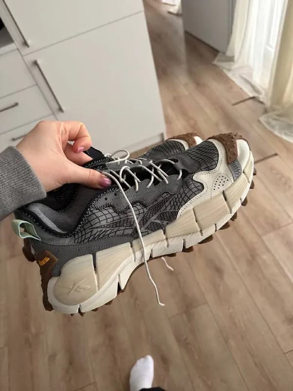 Reebok, оказались маломерками и подходят на ногу 43 — 43,5 размера. — Тбилиси — 100 ₾