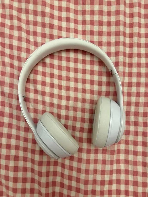 Beats Solo 3 Wireless — Тбилиси — 230 ₾