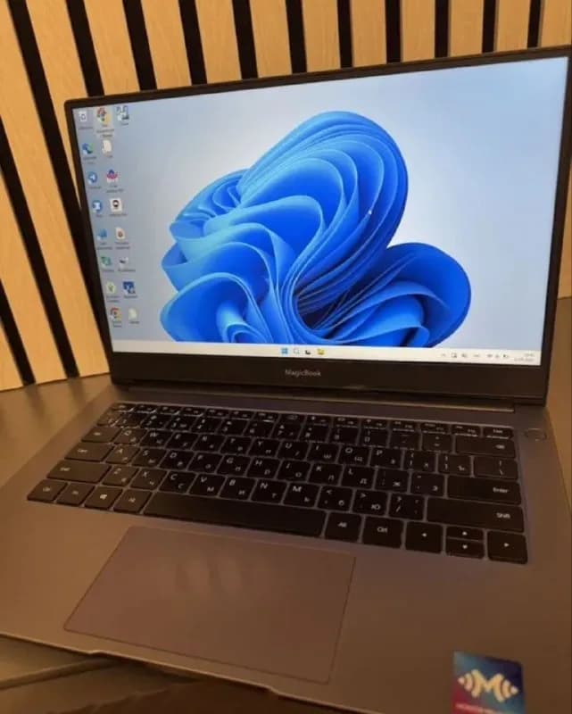 HONOR MAGICBOOK В ОТЛИЧНОМ СОСТОЯНИИ! — Батуми — 670 ₾