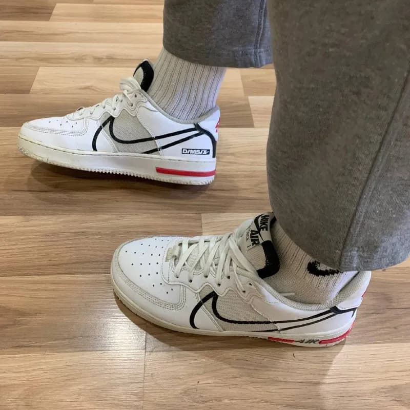 Nike Air Force 1 React original. 41-41,5 размер. Состояние видно на фото. 100 gel — Тбилиси — 100 ₾