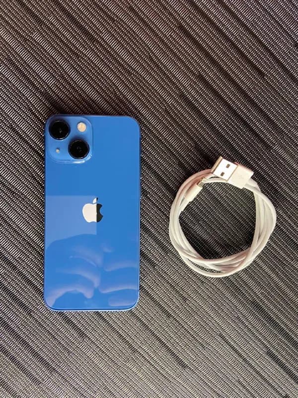 iPhone 13 mini 128 gb — Тбилиси — 1 400 ₾