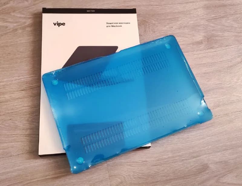 MacBook PRO 16'' 2020, мягкий пластик. Цена 20 лари. Самгори, Московский проспект. Могу привезти по — Тбилиси — 20 ₾