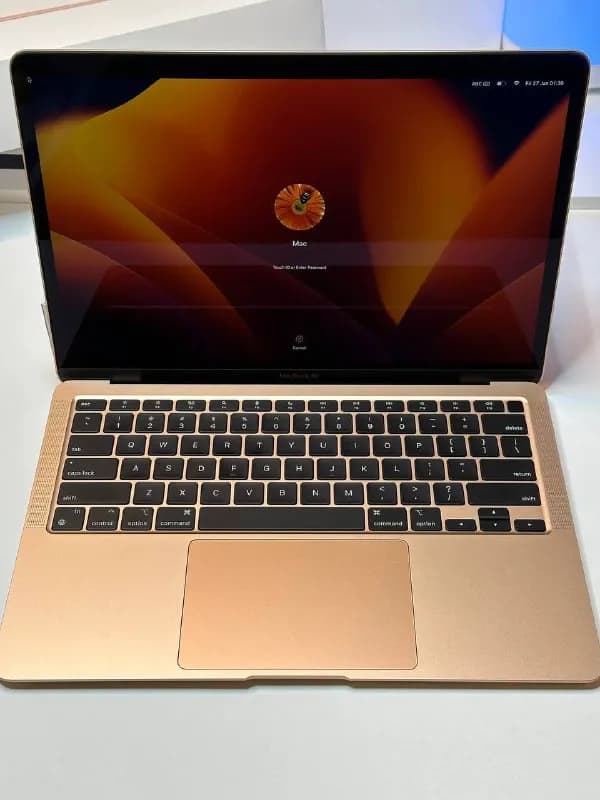 MacBook Air M1 8/512 SSD — Тбилиси — 2 400 ₾