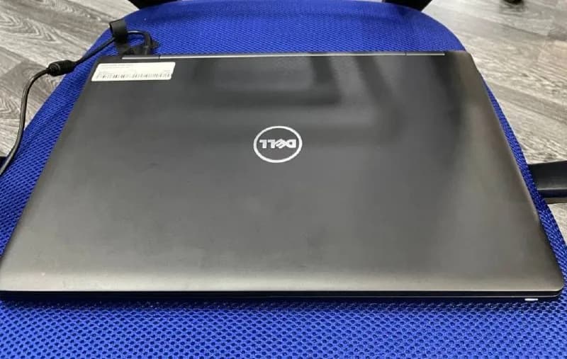 Dell Latitude 5580 для любых офисных задач и удаленки. i7-7700 2.9 ГГц, 8 gb RAM, 256Gb NVMe SSD, h — Тбилиси — 850 ₾