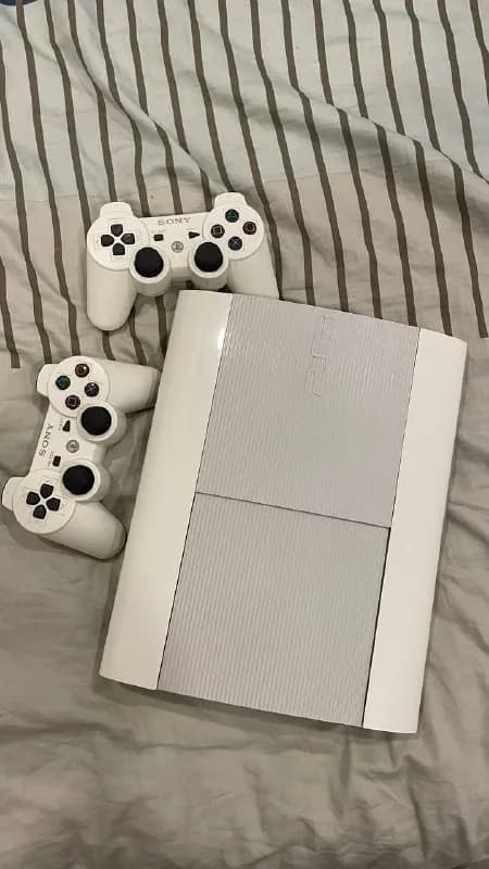 PS3 SLIM, отличное состояние, все рабочее. — Тбилиси — 200 ₾