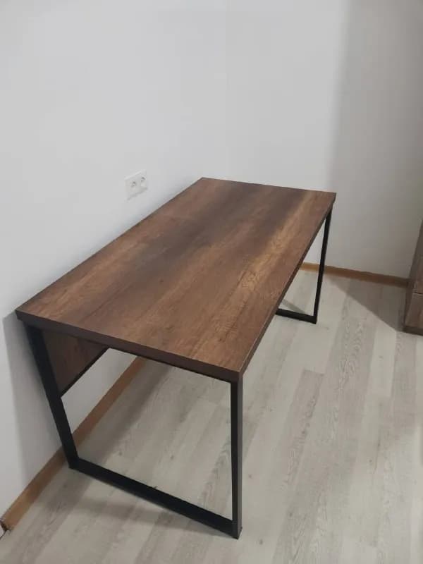 Столы 130×75×70 см — Тбилиси — 270 ₾