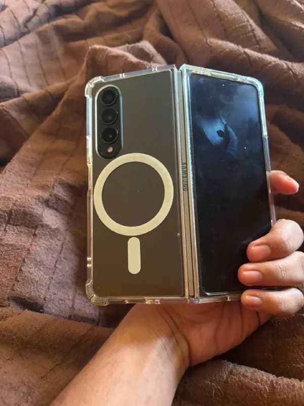 Samsung Galaxy Z Fold4 5G — 512GB — Батуми — 1 200 ₾