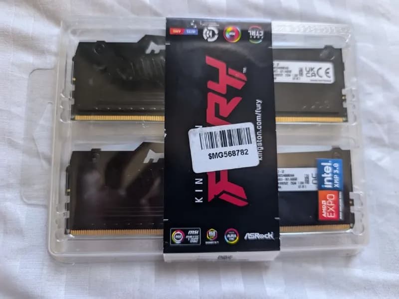 ddr5 Kingston fury 32 gb (2×16) 6000 MHz. Новая, хотел поставить 4 плашки в ПК, но они не встали с м — Батуми — 1 300 ₾