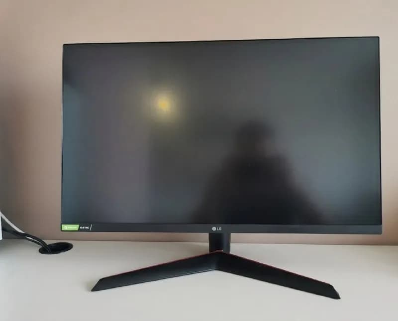 LG 27GL850-B. — Батуми — 800 ₾